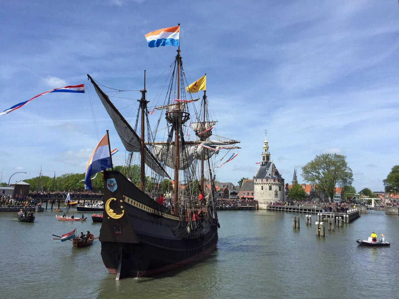 The <i>Half Moon (Halve Maen)</i><br>
welcomed by The City of Hoorn, Netherlands, on May 23rd, 2014.</br>